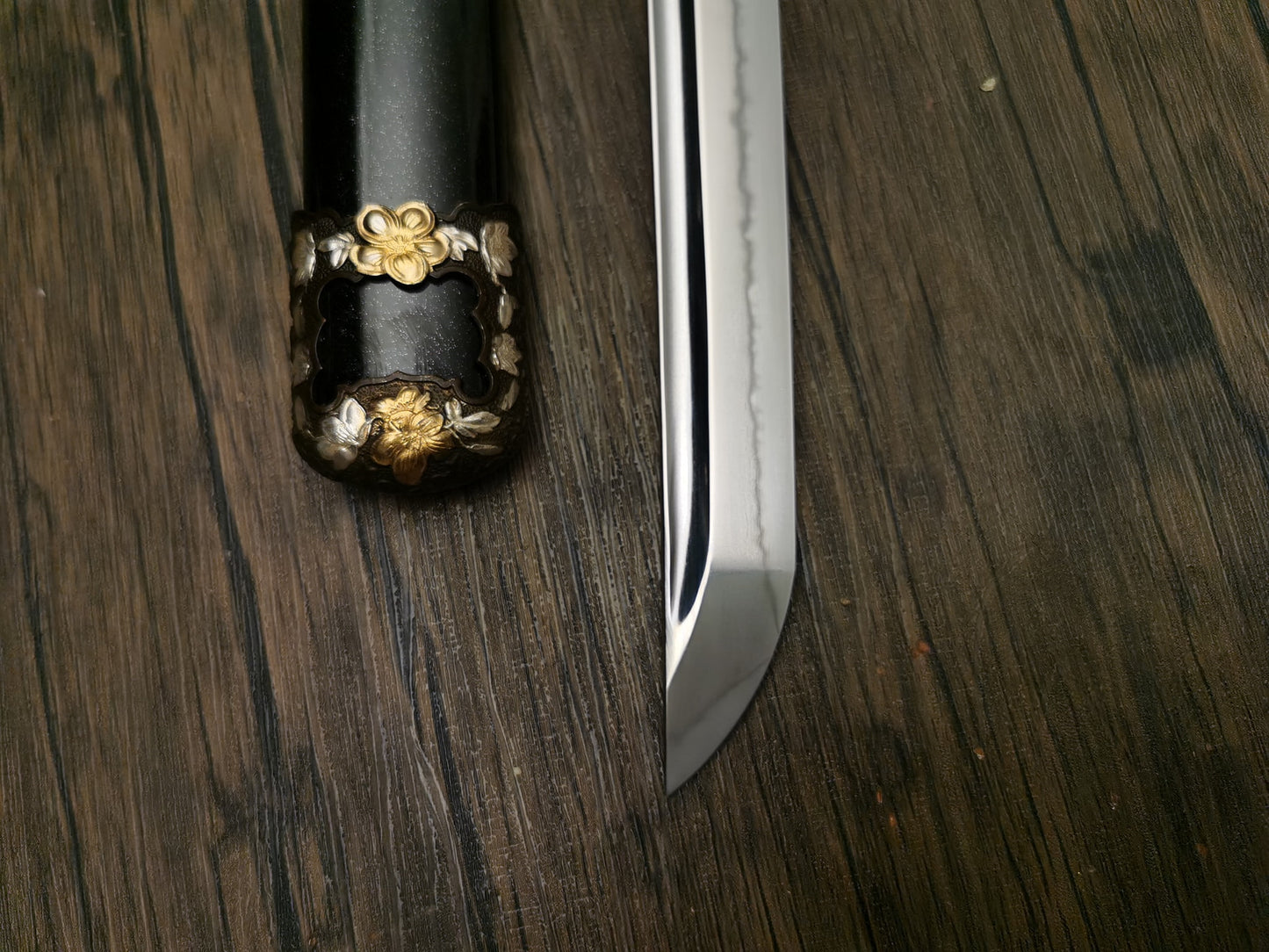 Handachi - Black Sakura- 32" nagasa, sx105v Choji Hamon