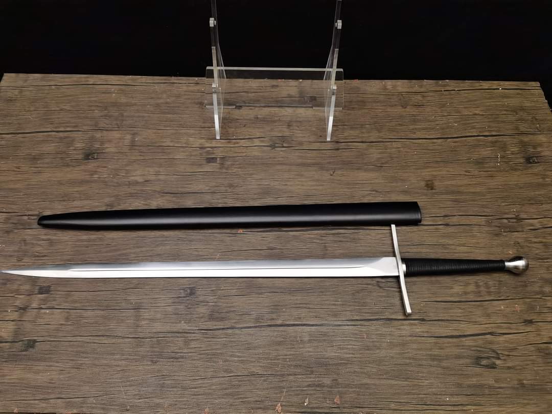 Hand and a Half Sword - sx105v