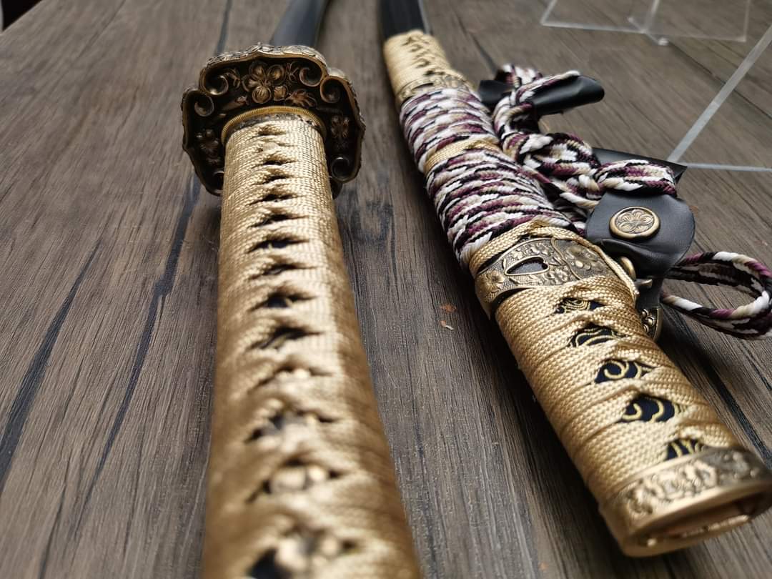 Tachi - Sakura Mountain - 32" nagasa, W2 Saka Choji Hamon