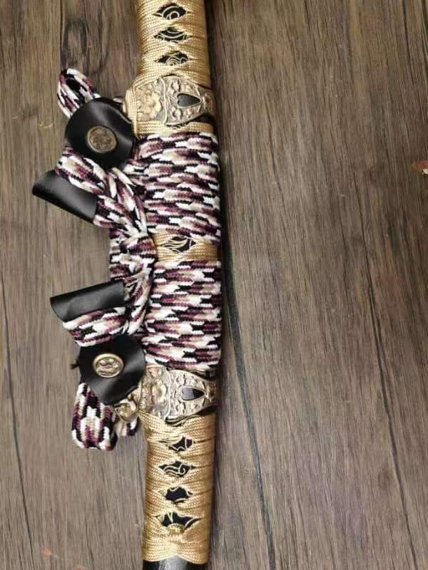Tachi - Sakura Mountain - 32" nagasa, W2 Saka Choji Hamon