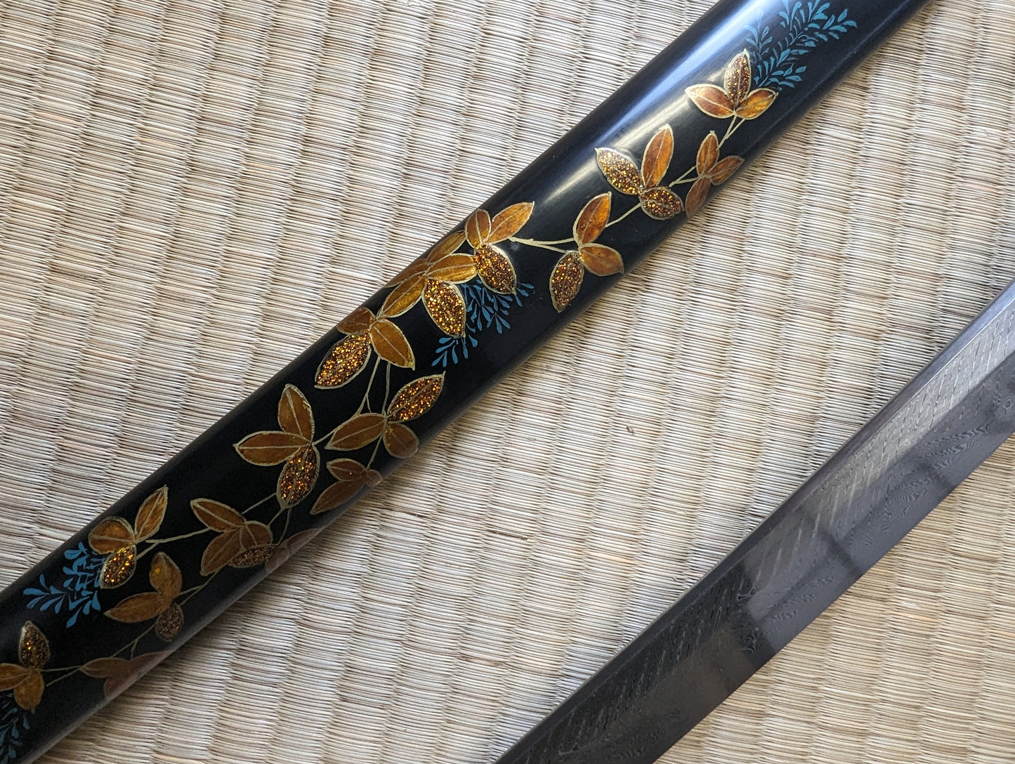 Katana - Stalking Tiger - Sanmai Functional Damascus - hand lacquered saya