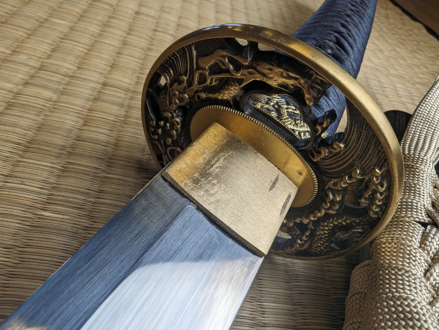 Katana - Surging Dragon (blue, long tsuka) - s5 shock steel