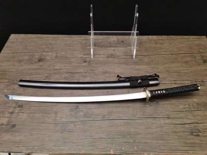 Katana - Black Lotus (gold tsuba)- s5 standard profile