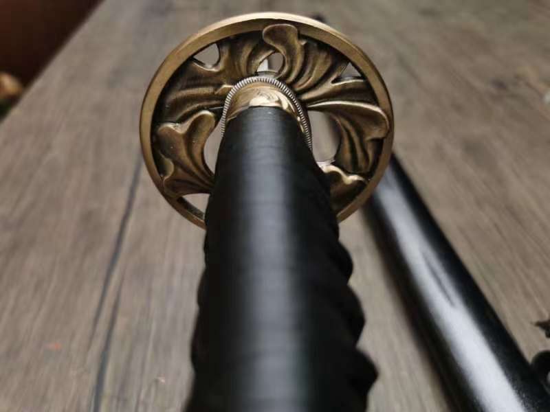 Katana - Black Lotus (gold tsuba)- s5 standard profile