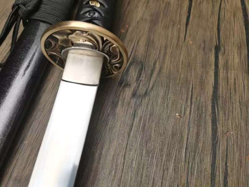 Katana - Black Lotus (gold tsuba)- s5 standard profile